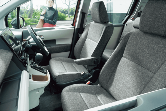 new_sienta_lp_05_interior_img03