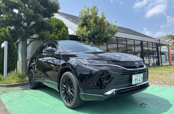 🚙新型ハリアー特別仕様車の試乗車登場‼️